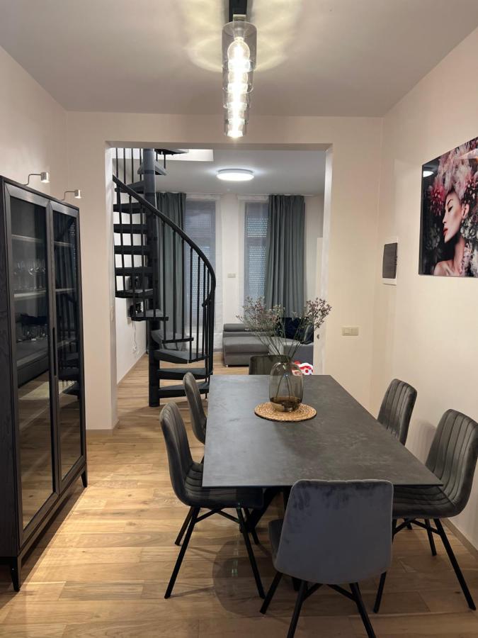 Exclusive Two-Level Apartment With Private Terrace On The Canal Brüksel Dış mekan fotoğraf