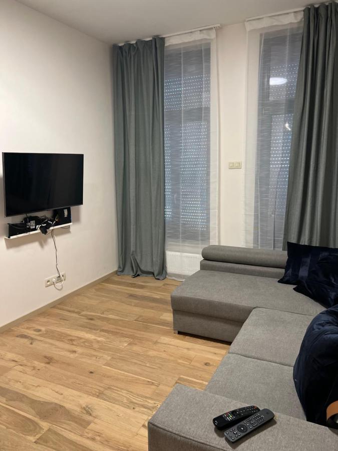 Exclusive Two-Level Apartment With Private Terrace On The Canal Brüksel Dış mekan fotoğraf
